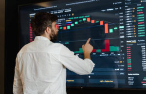 7 Best Dividend-Paying Stocks for Passive Income in 2025 Dividend-paying stocks income