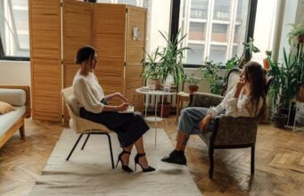 Monetizing Your Expertise: A Guide to Selling Consulting Online Start selling consulting online