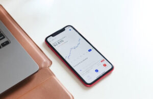 How to Use Fractional Shares to Start Investing with Just $50 in the U.S. Fractional shares investing in America